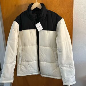 White Puffer Jacket Mens Small